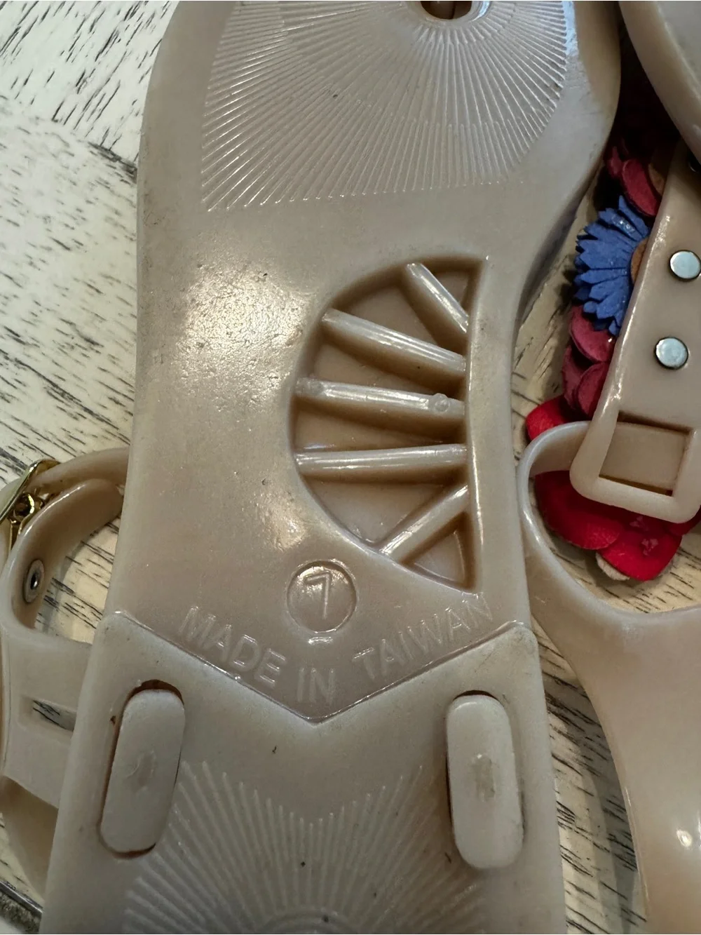 Kate Spade Fatema Floral Jelly Thong Sandals Floral Size 7